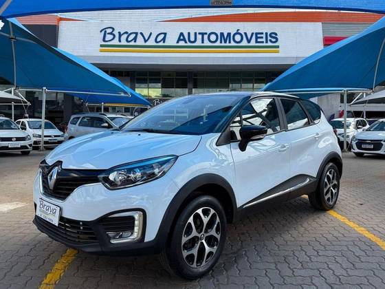 RENAULT CAPTUR 1.6 16V SCE FLEX INTENSE X-TRONIC RENAULT CAPTUR 1.6 16V SCE FLEX INTENSE X-TRONIC
